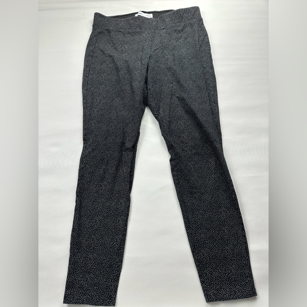 Old navy black and white polka dot leggings size large